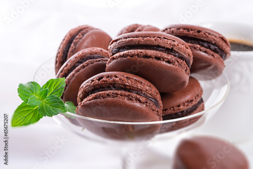 chocolate macarons with cardamom