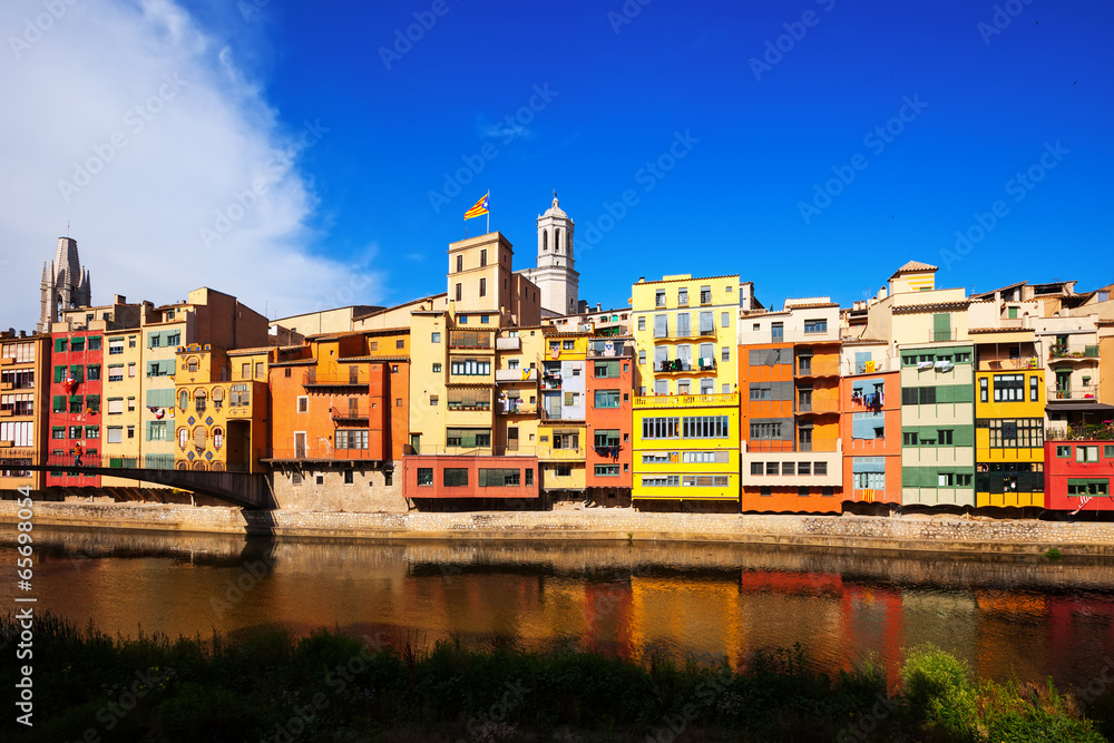 picturesque houses of Girona