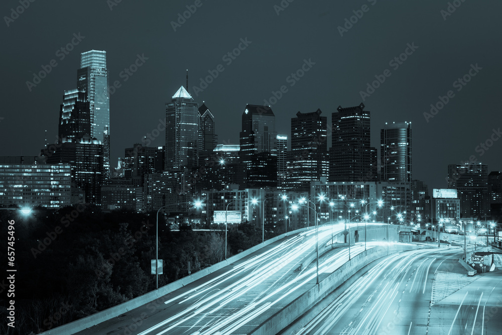Fototapeta premium Philadelphia skyline by night - Pennsylvania - USA