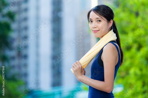 Free Download Sporty woman - GFXLoad