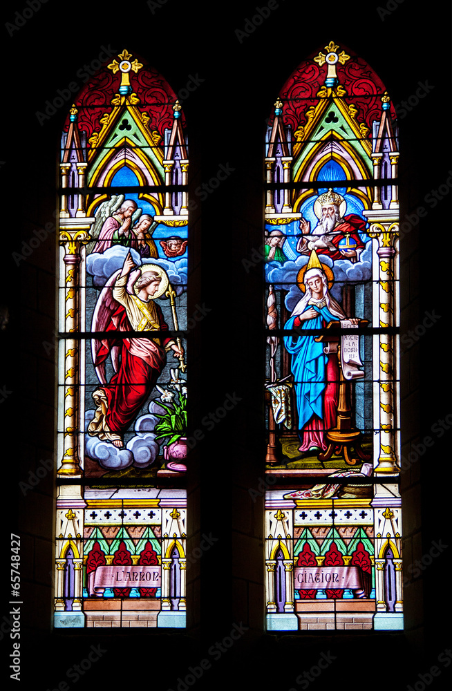 Vitrail de l'église Notre Dame - Vallet - Loire atlantique Vitrail de l'église Notre Dame - Vallet - Loire atlantique