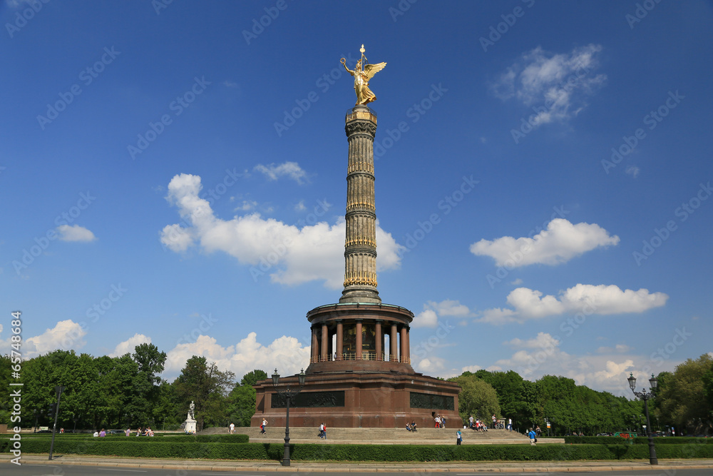 Fototapeta premium Großer Stern mit Siegessäule