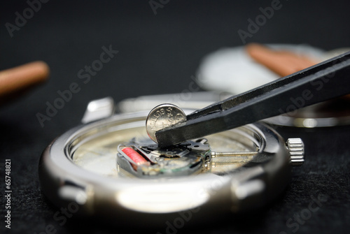 腕時計の電池交換