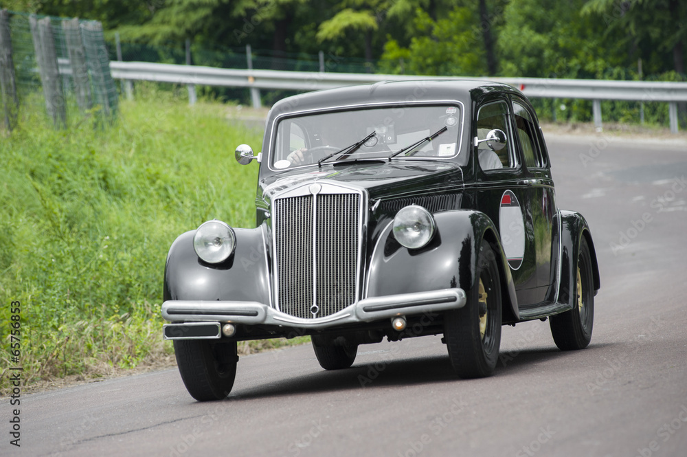 Fototapeta premium Vintage car
