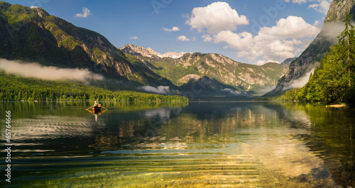 Łowienie ryb w scenerii Alp