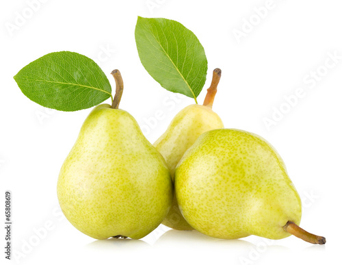 ripe green pears isolated on white background
