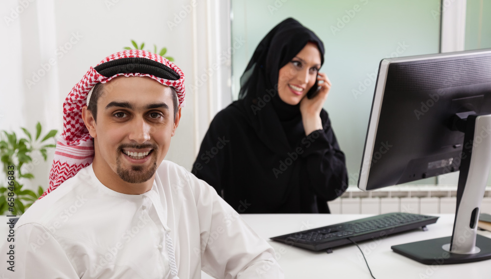 Arabic business couple