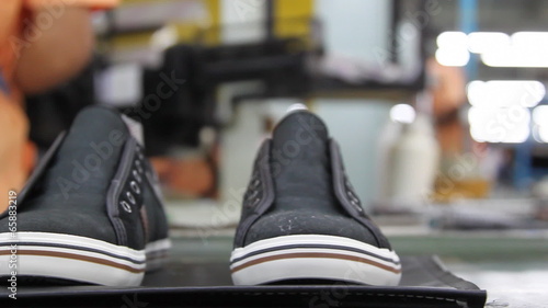 footwear manufacturing conveyor