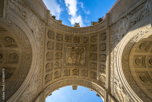 Architectural Detail of Arc de Triomphe du Carrousel © FadiBarghouthy