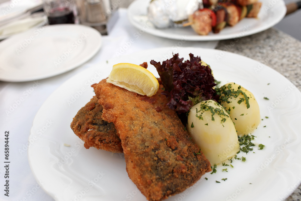 Fried carp with potatoes Fried carp with potatoes