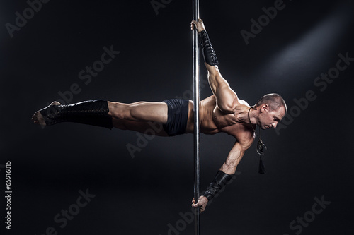Poledance