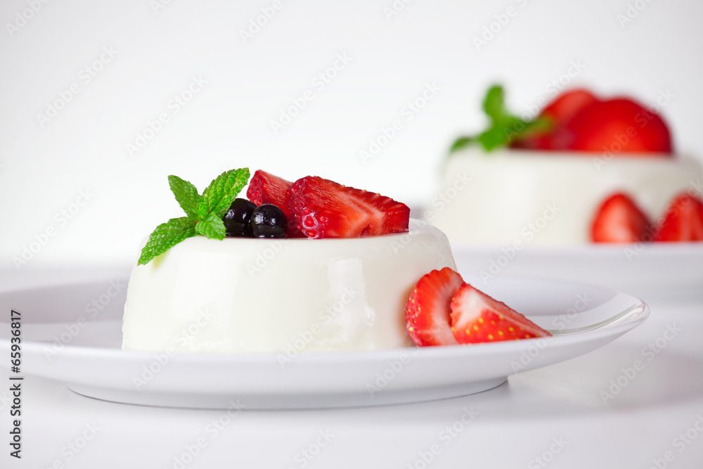Plates Of Panna Cotta Plates Of Panna Cotta