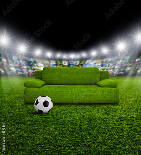 Couch im Fußballstadion