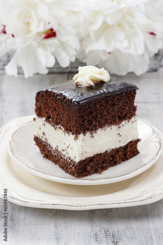 Black and white layer cake Black and white layer cake