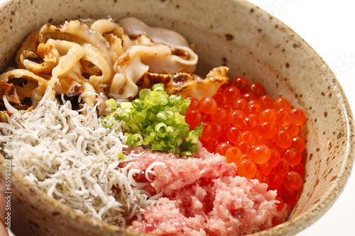 海鮮丼 photo