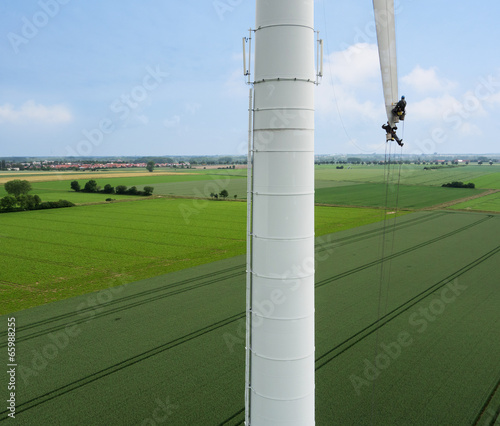Rotorenkletter an Windenergieanlage