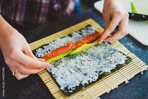 making sushi