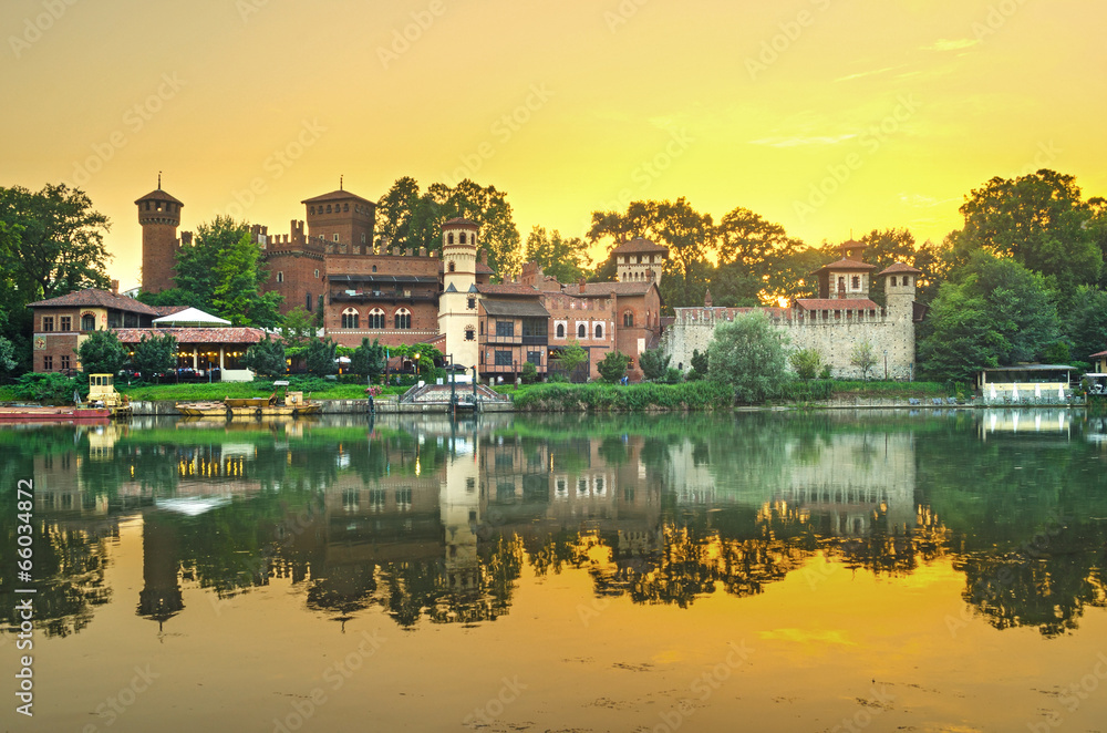 Fototapeta premium Turin (Torino), Borgo Medievale