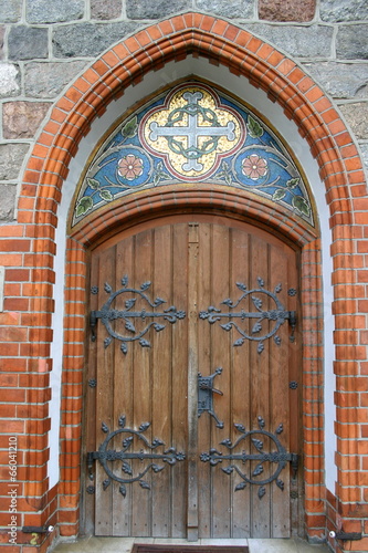 Drzwi kościoła