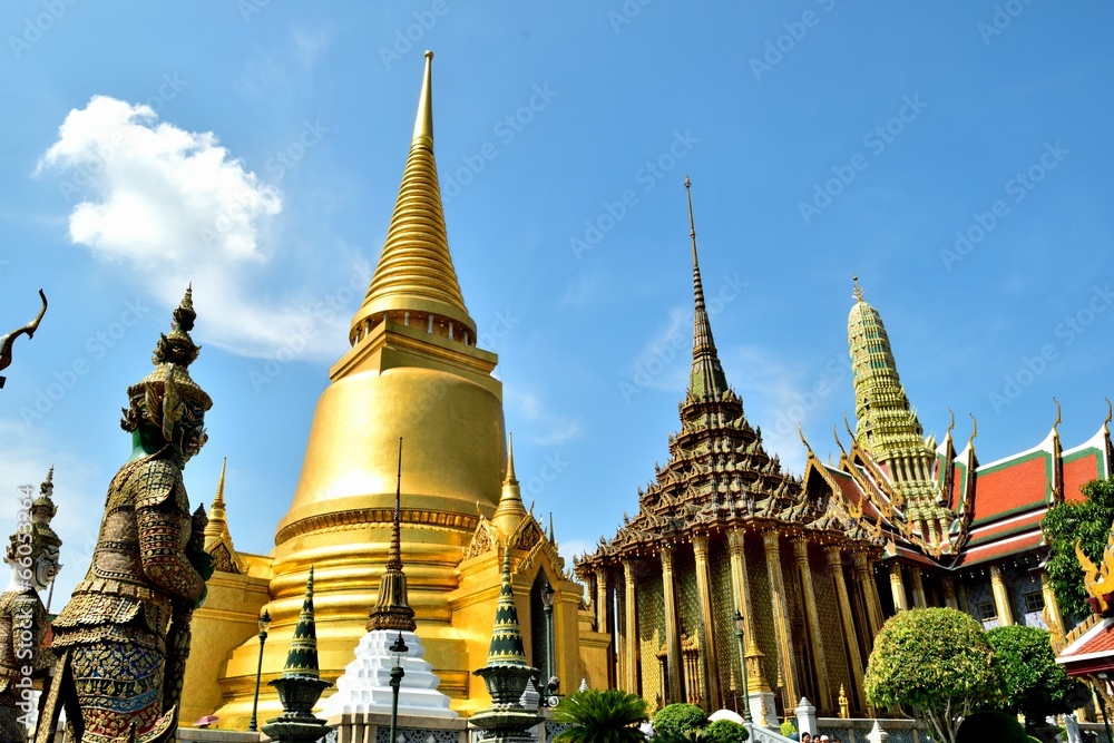  Wat Phra Kaeo, Bangkok, Thailand