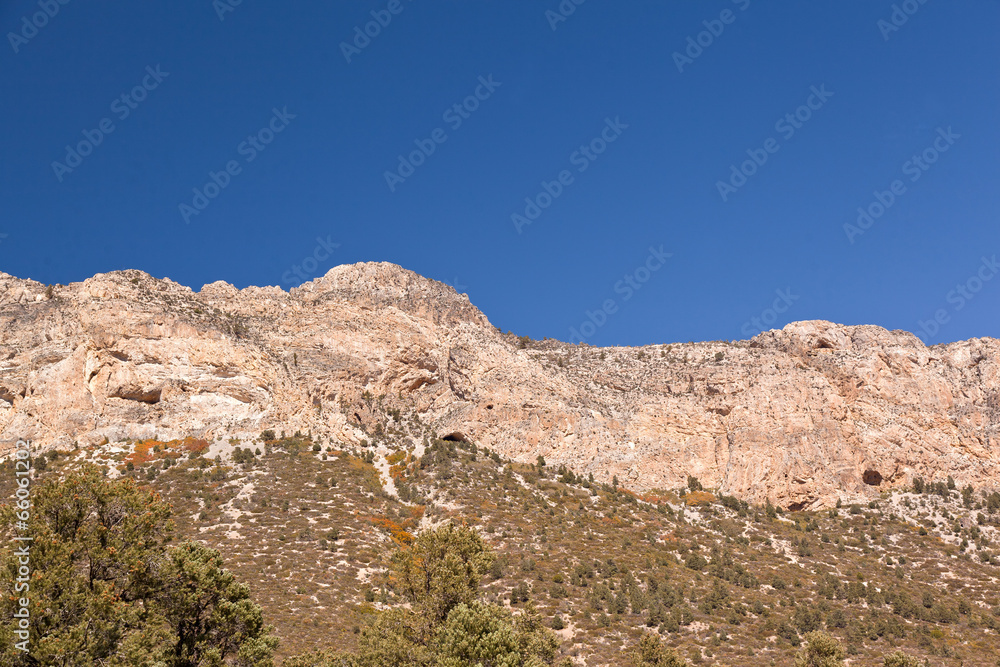 Fototapeta premium view on spring mountains nevada