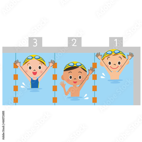 プールで遊ぶ子供達