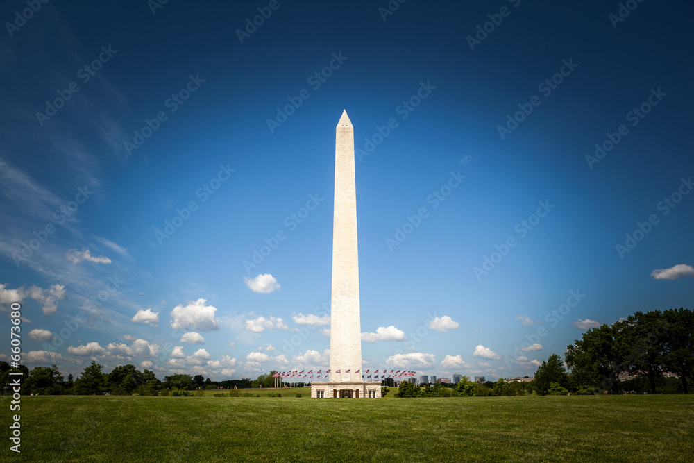 The Washington monument in blue sky background