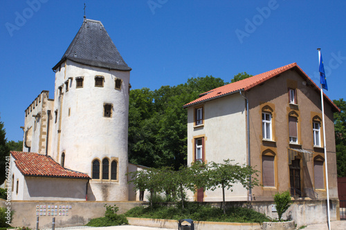 Eglise Fortifiée - Place de l'Europe - Scy-Chazelle