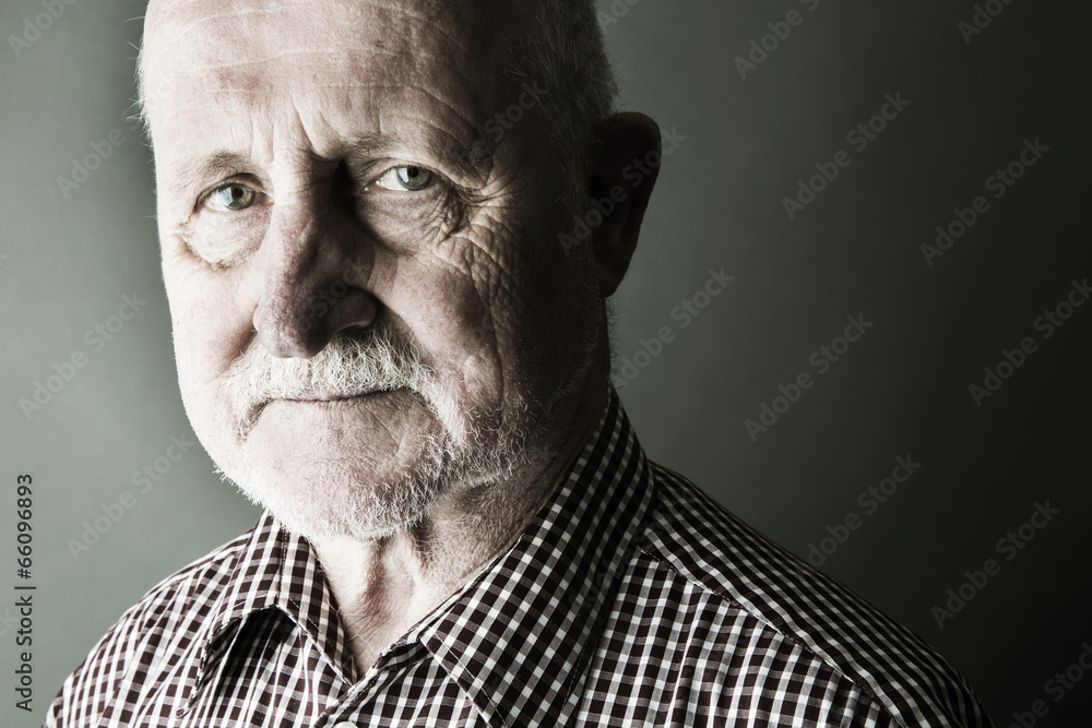 senior,80 Jahre alt,Porträt,portrait senior,80 Jahre alt,Porträt,portrait