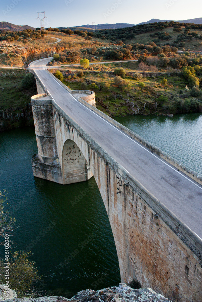 Puente