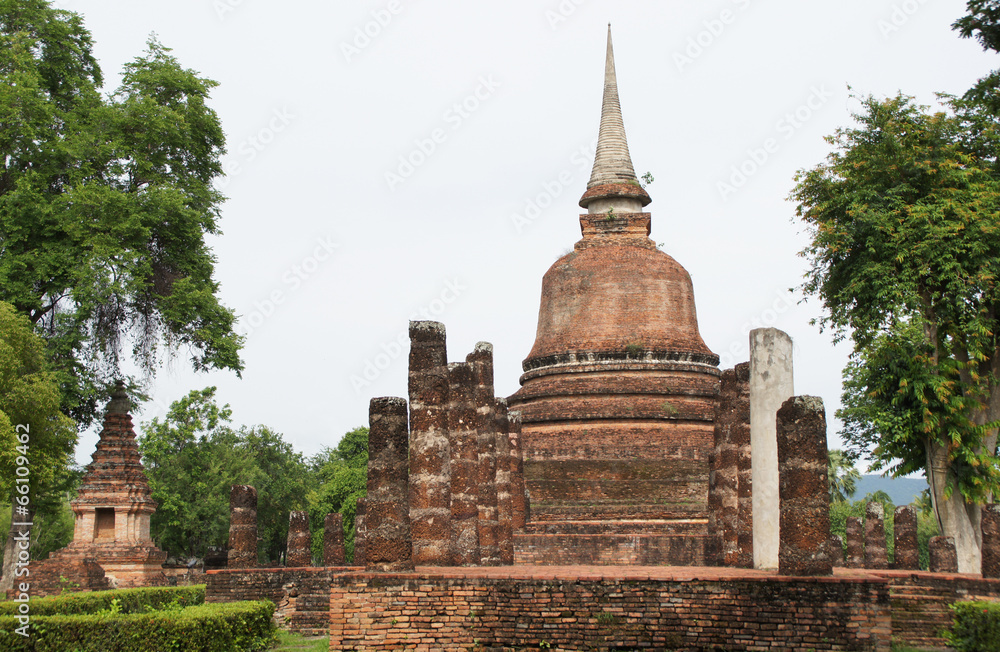 Fototapeta premium Sukhothai Tempel Ruine in Thailand