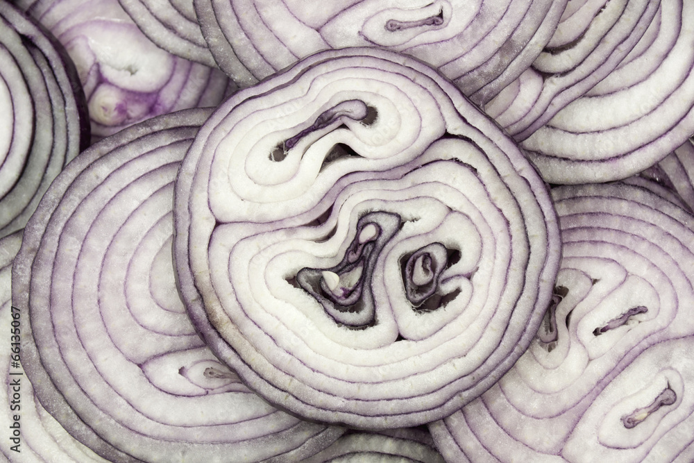 Obraz premium This pattern consists of sliced ​​red onion