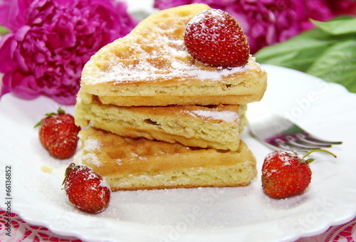 Waffels and berries