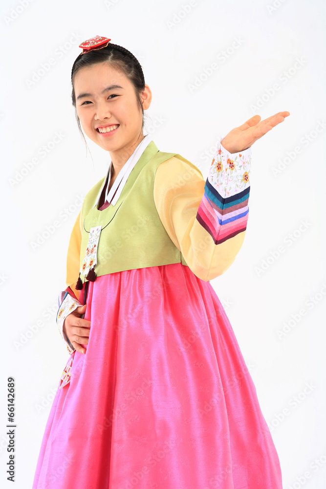 Kids in Korean Dress