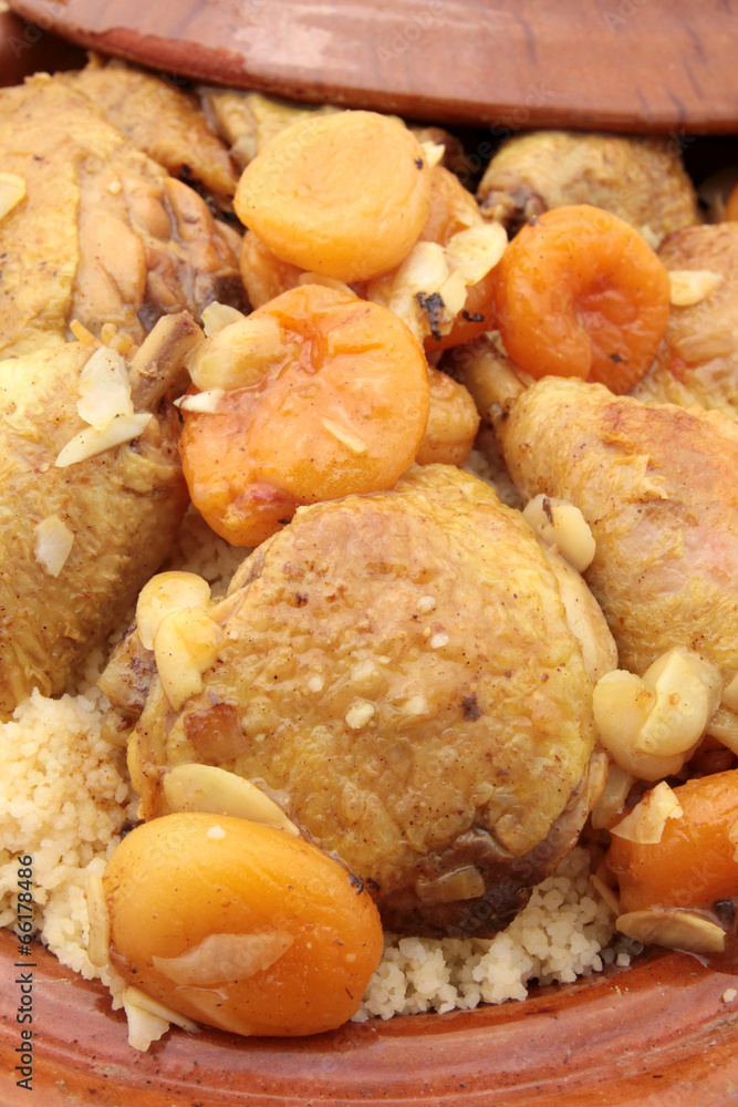 Tajine Poulet Abricot Courgette Carotte Tajine De Poulet Aux Abricots Facile : Découvrez Les Recettes De 27 tajine de poulet aux abricots Stock Photo | Adobe Stock