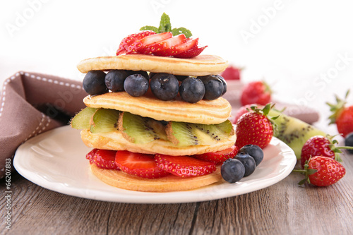 pancake and berry fruit