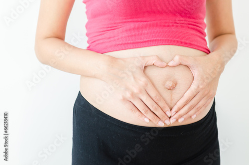 woman pregnant © siraphol