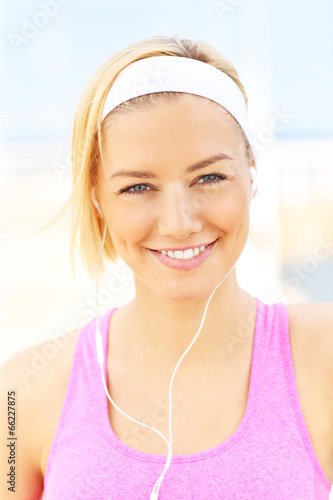 Portrait of fit woman Free Download Portrait of fit woman - GFXLoad