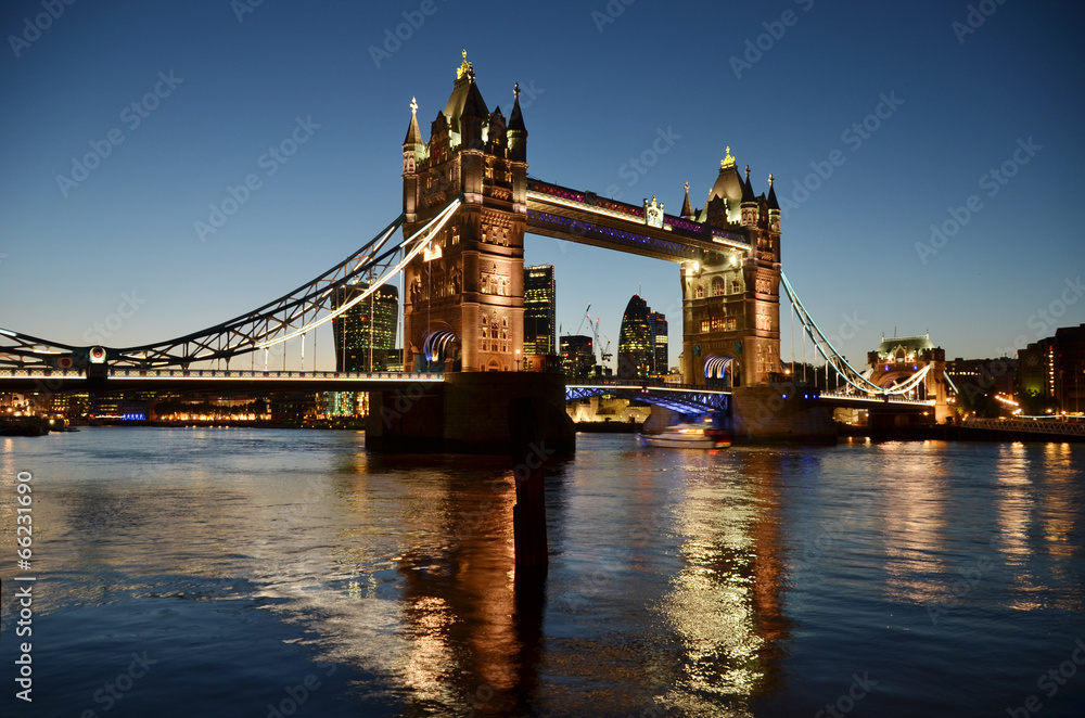 Obraz premium Tower bridge in London