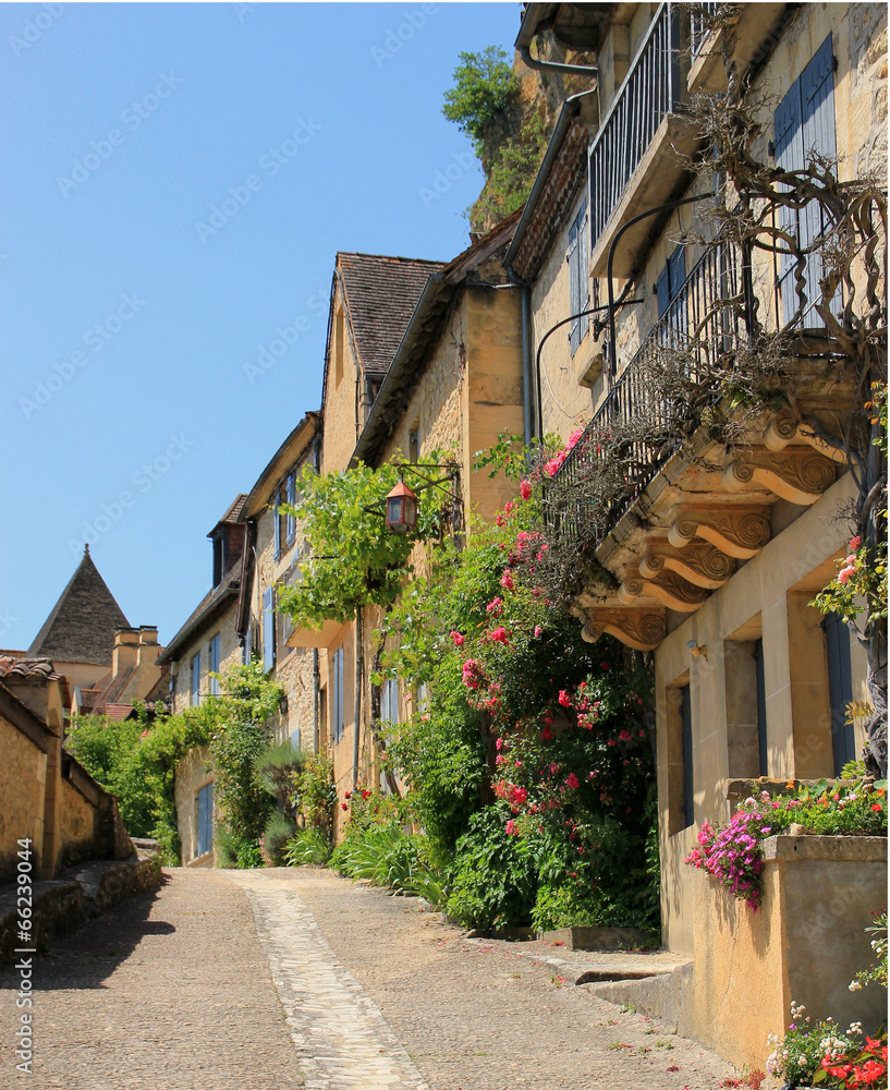 Une rue de Beynac-et-Cazenac (Dordogne)