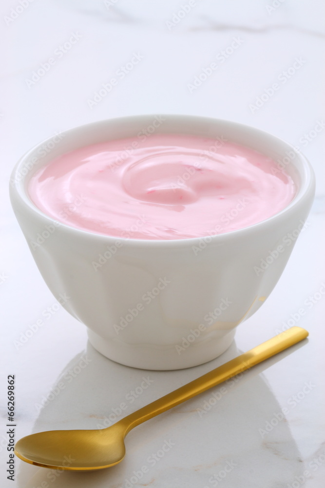 Berries french style yogurt Berries french style yogurt