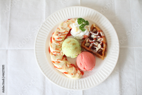 ice cream with waffle