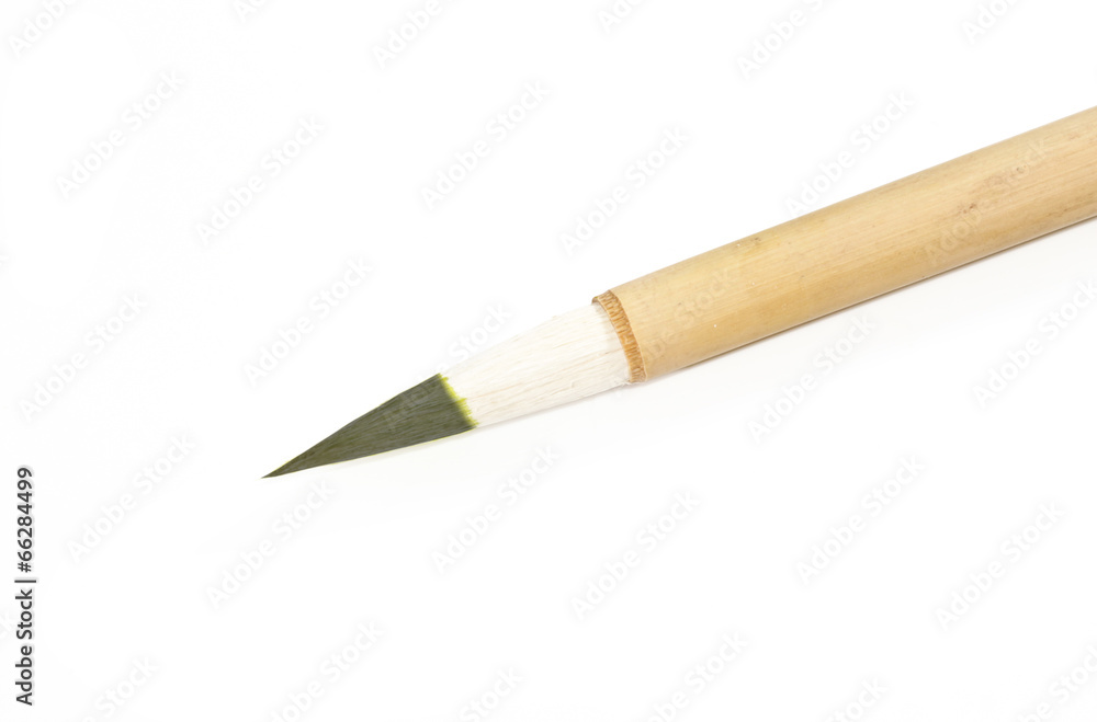 Naklejka premium Paintbrush isolated on white background