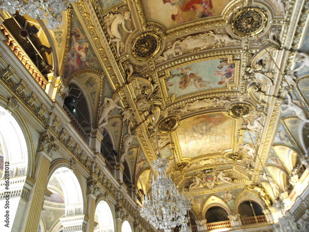 Interior del Ayuntamiento de París