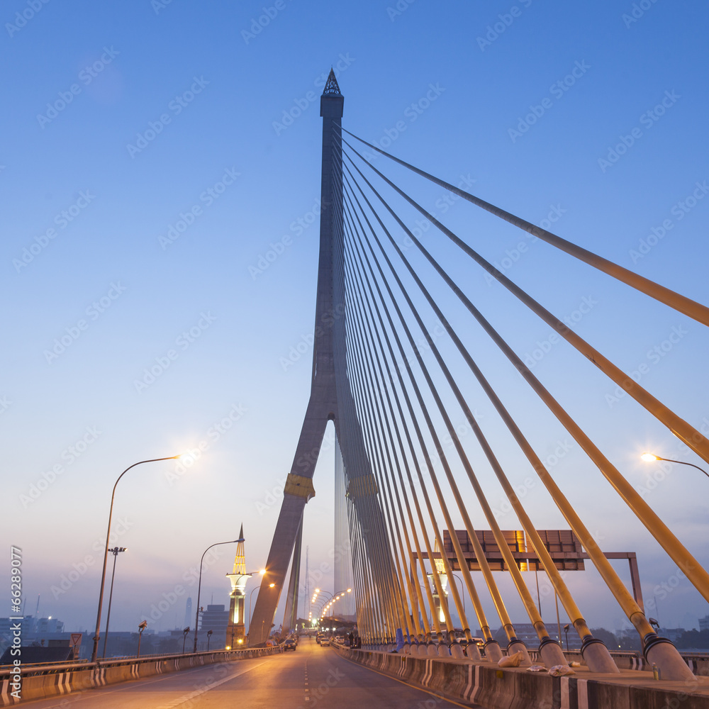 Fototapeta premium Rama VIII Bridge in the morning
