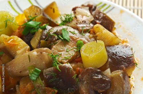 eggplant stewed with mushroom