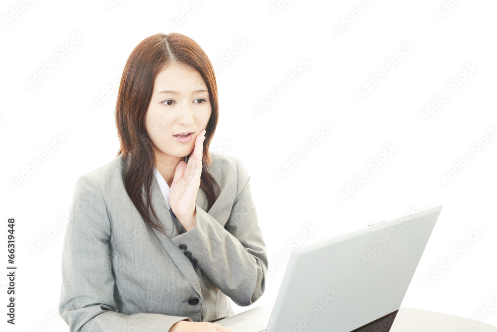 驚く女性 驚く女性