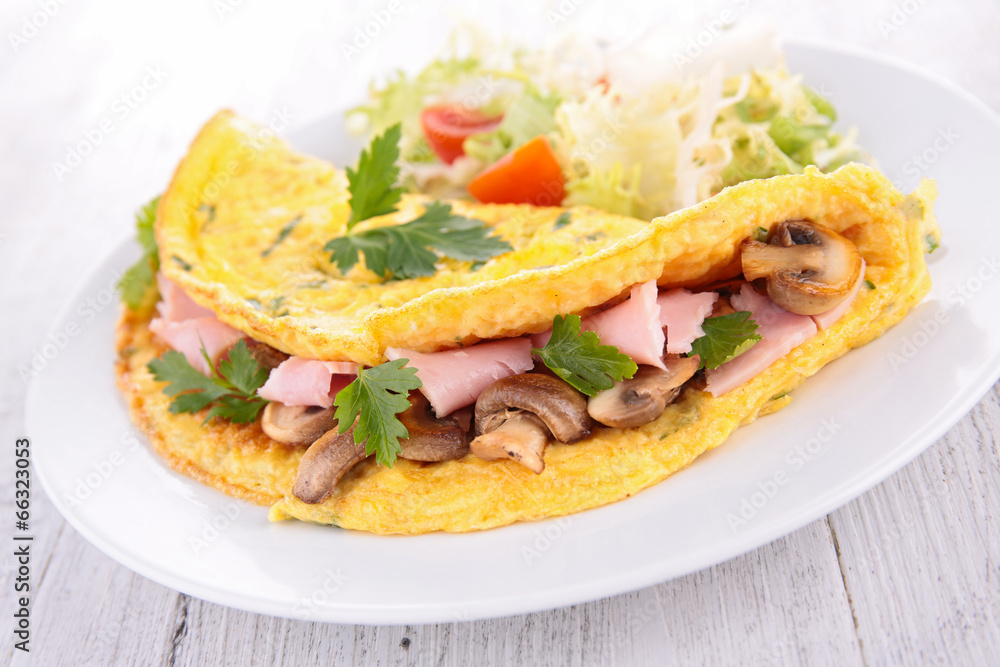omelet with mushroom and ham
