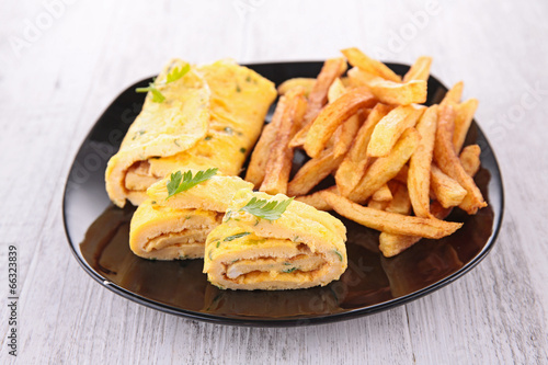 omelet and french fries