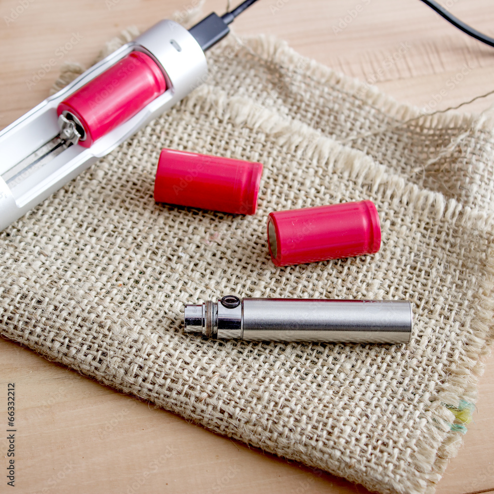 Batteries and Charger for e cigarette Batteries and Charger for e cigarette